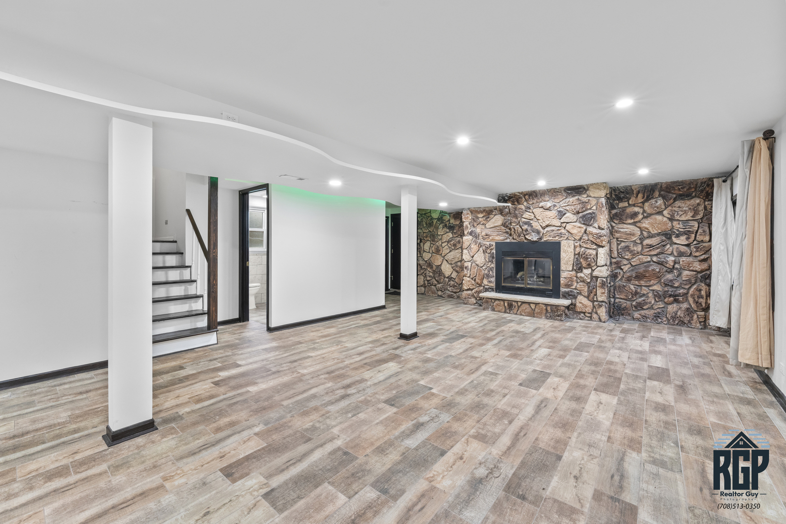 9013 W 91st Place, Hickory Hills, IL 60457