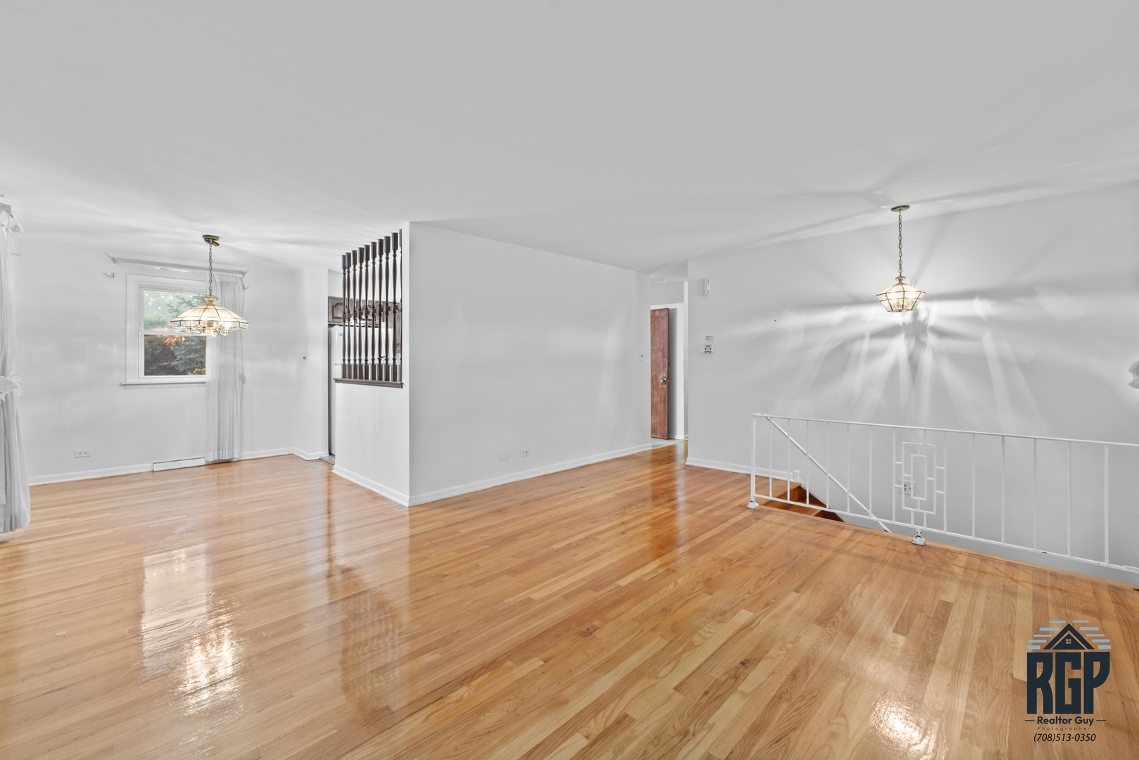 9013 W 91st Place, Hickory Hills, IL 60457