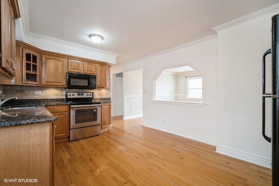8610 W Summerdale Avenue #3N, Chicago, IL 60656