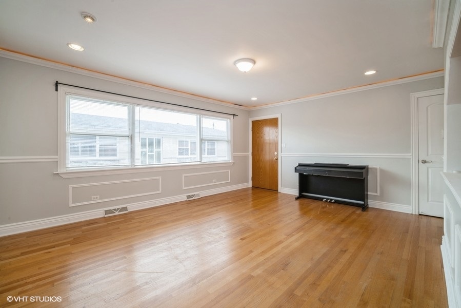 8610 W Summerdale Avenue #3N, Chicago, IL 60656