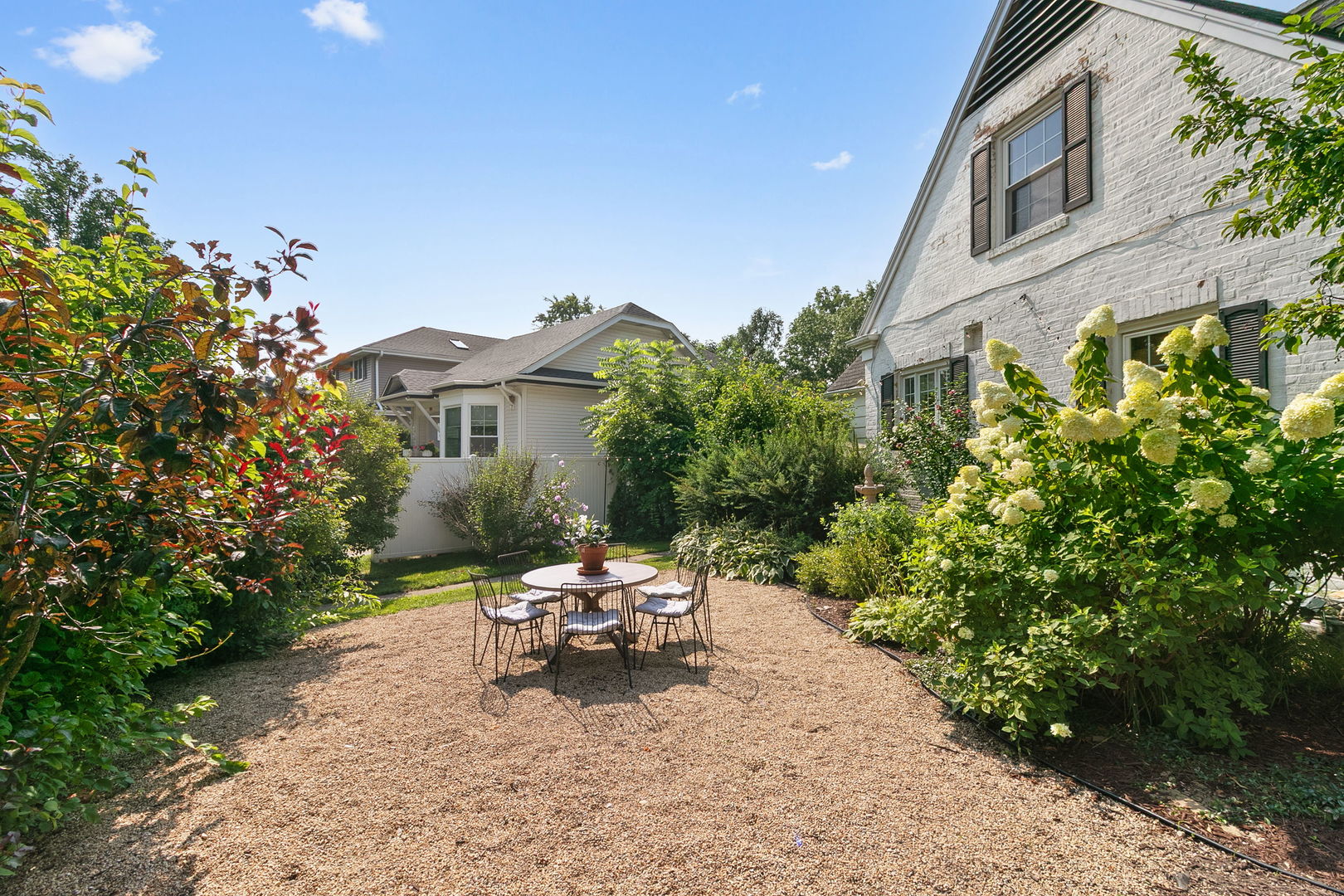 181 S Delaplaine Road, Riverside, IL 60546