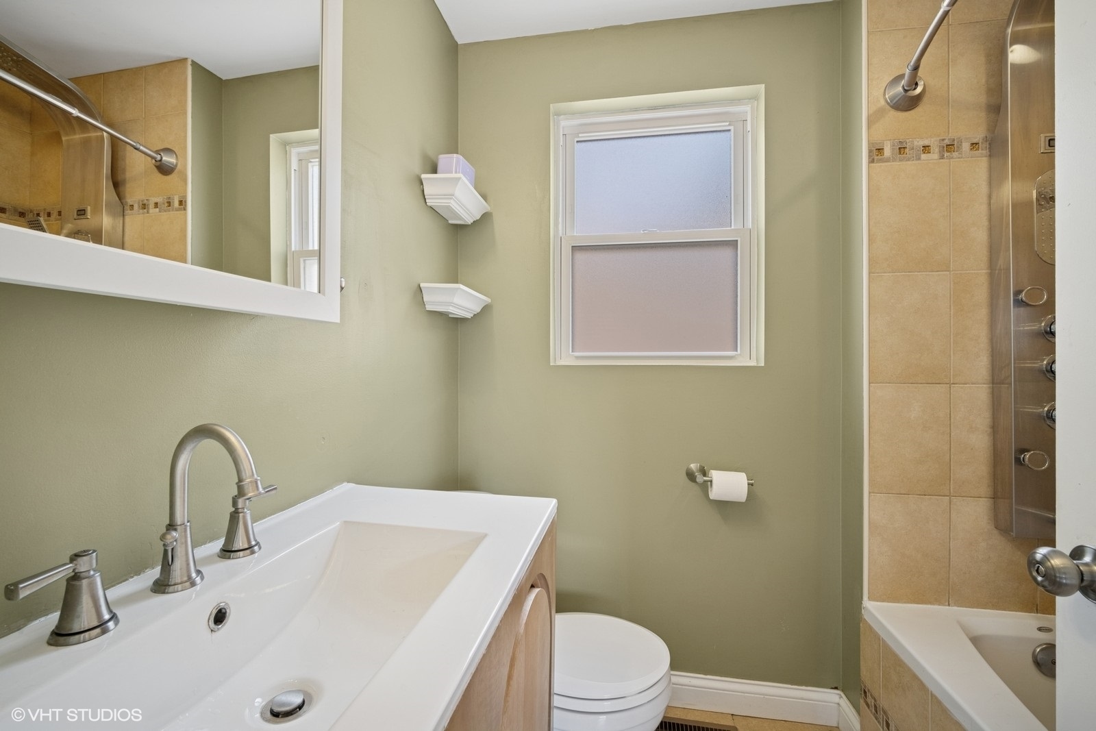 2256 N Lavergne Avenue, Chicago, IL 60639