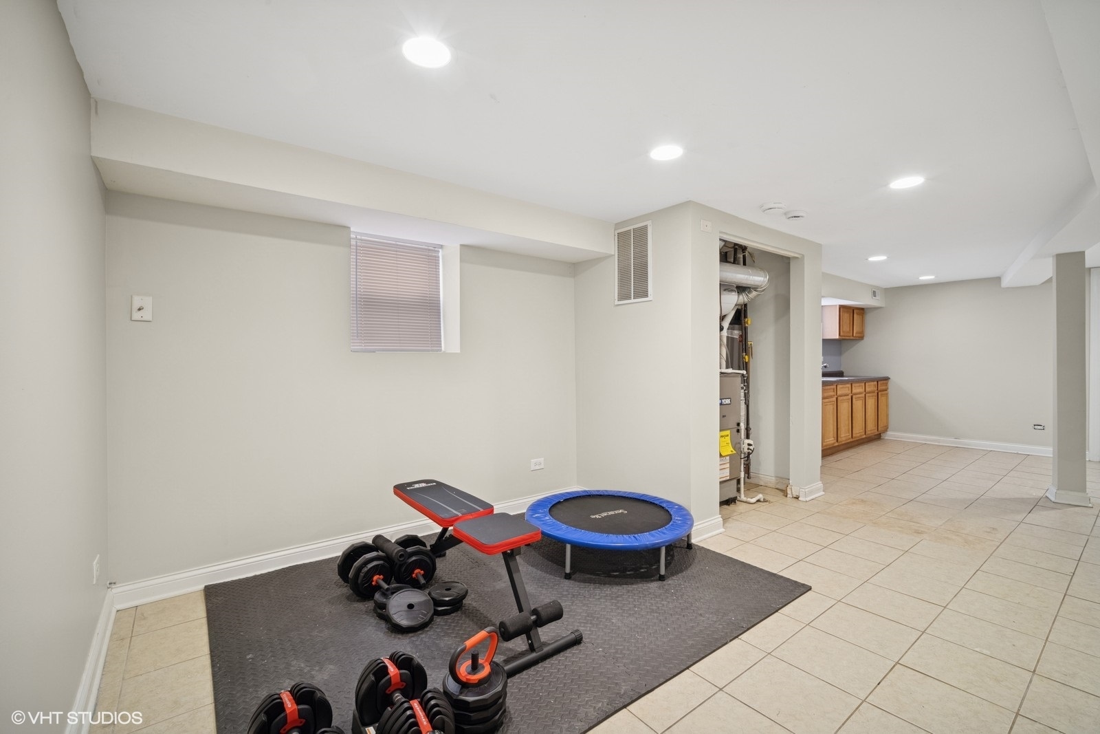 2256 N Lavergne Avenue, Chicago, IL 60639