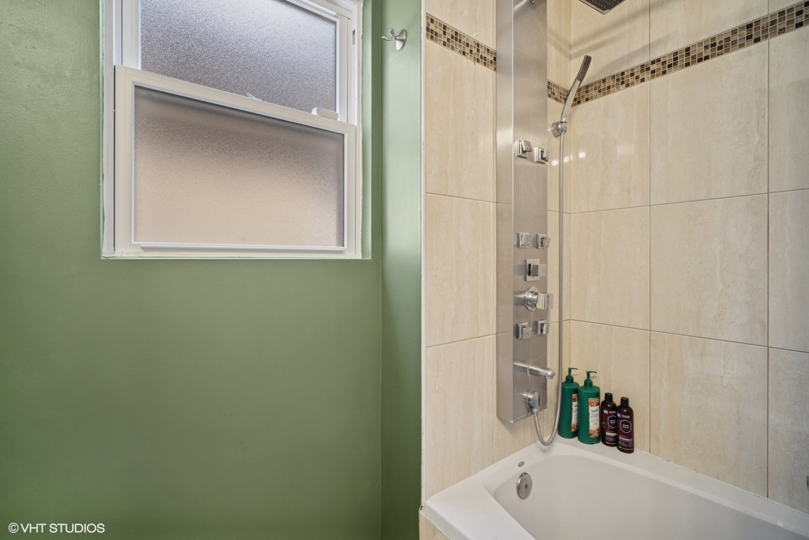 2256 N Lavergne Avenue, Chicago, IL 60639