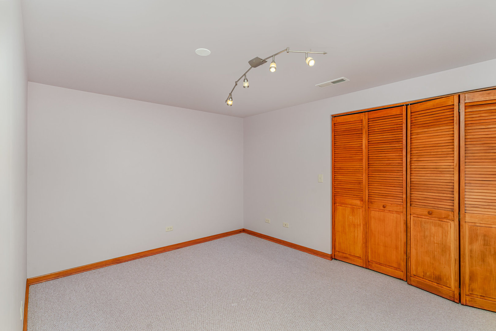 1460 Sedona Avenue, Aurora, IL 60504