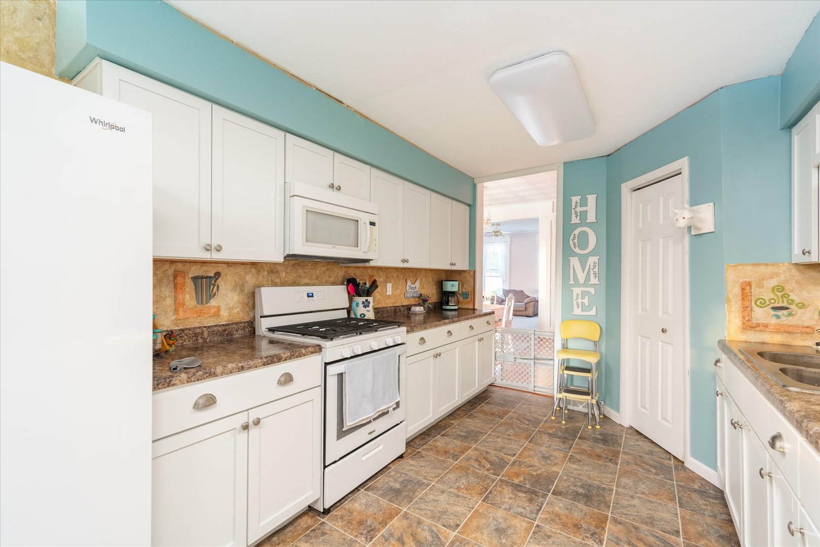 202 S Locust Street, Malden, IL 61337