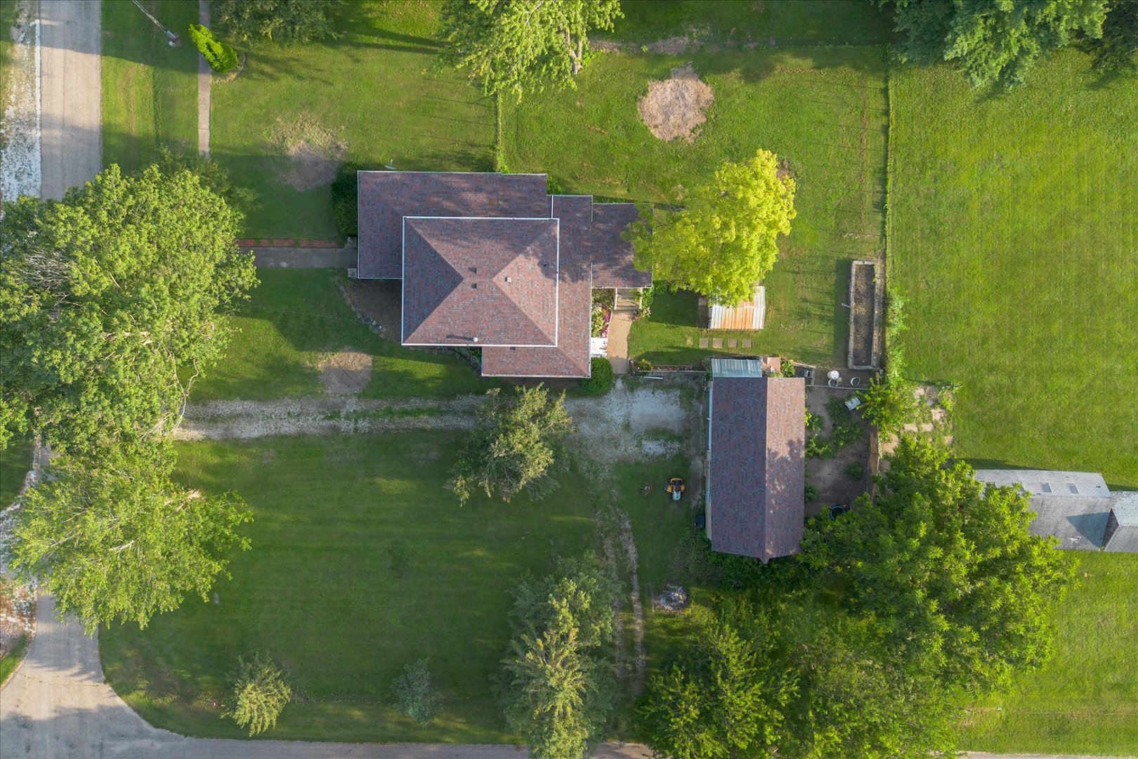 202 S Locust Street, Malden, IL 61337