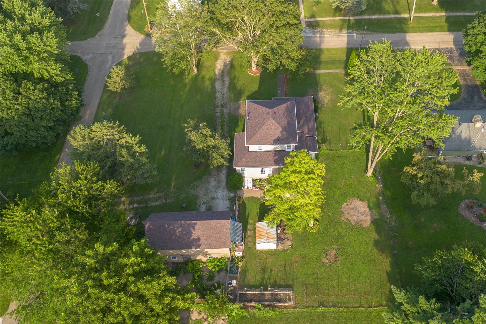 202 S Locust Street, Malden, IL 61337