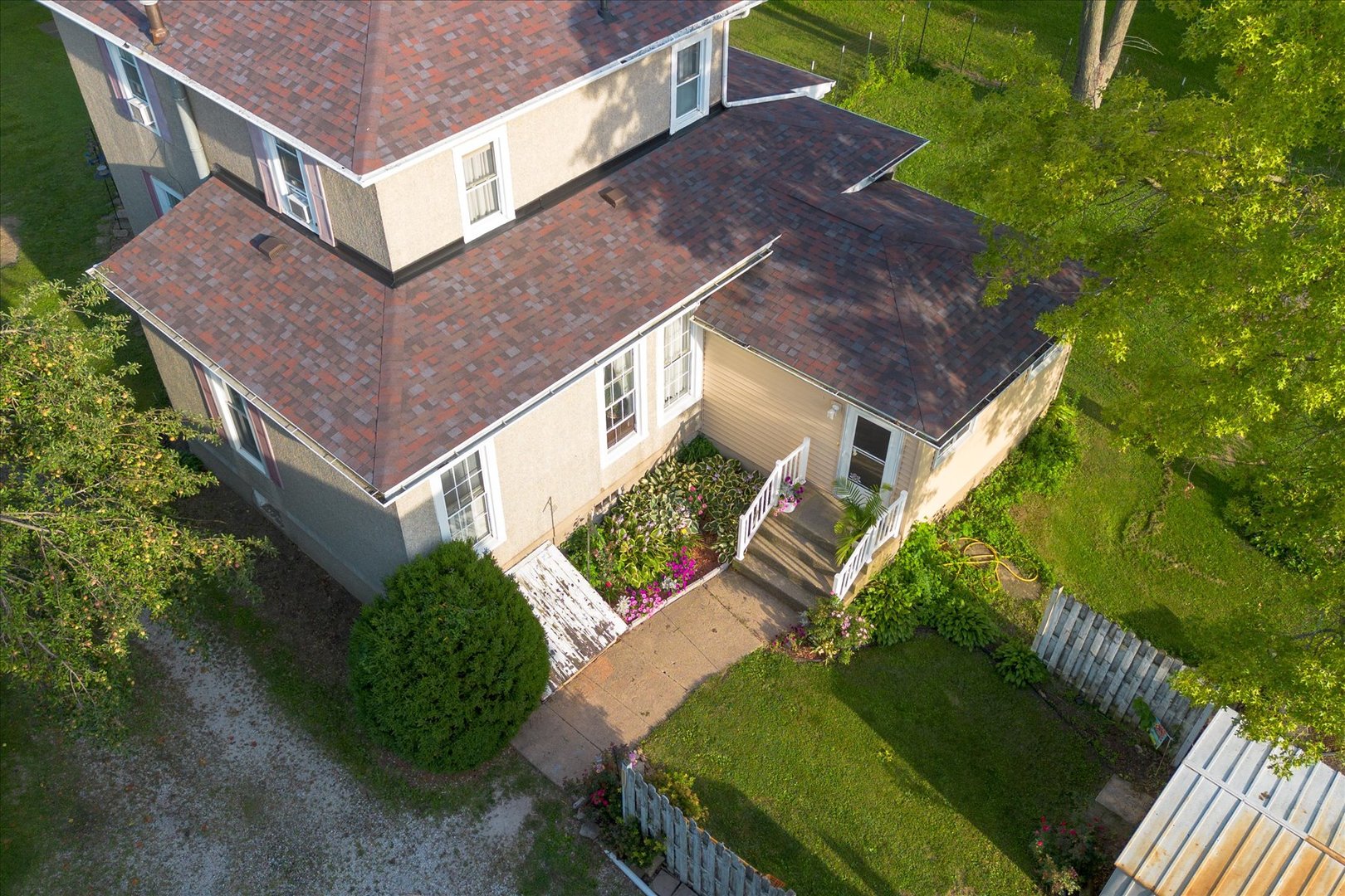 202 S Locust Street, Malden, IL 61337