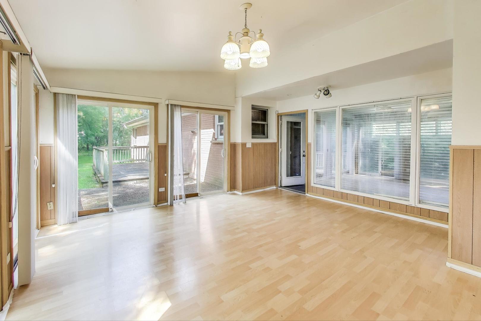 2102 Salem Boulevard, Zion, IL 60099