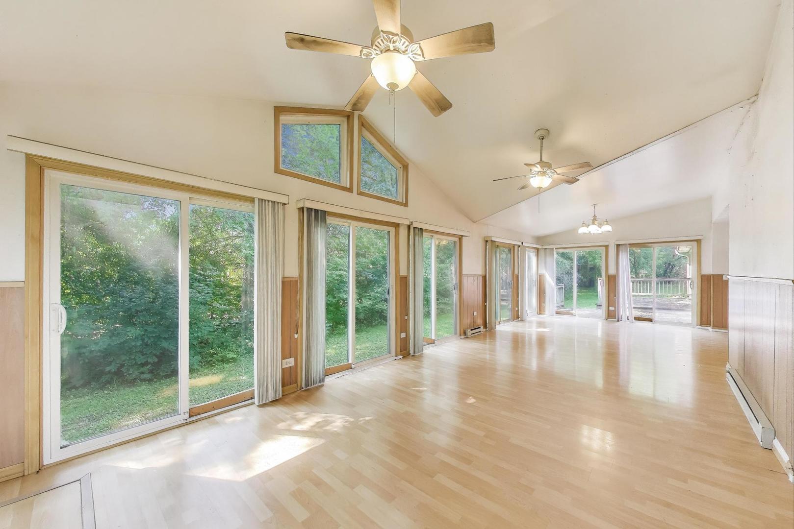 2102 Salem Boulevard, Zion, IL 60099