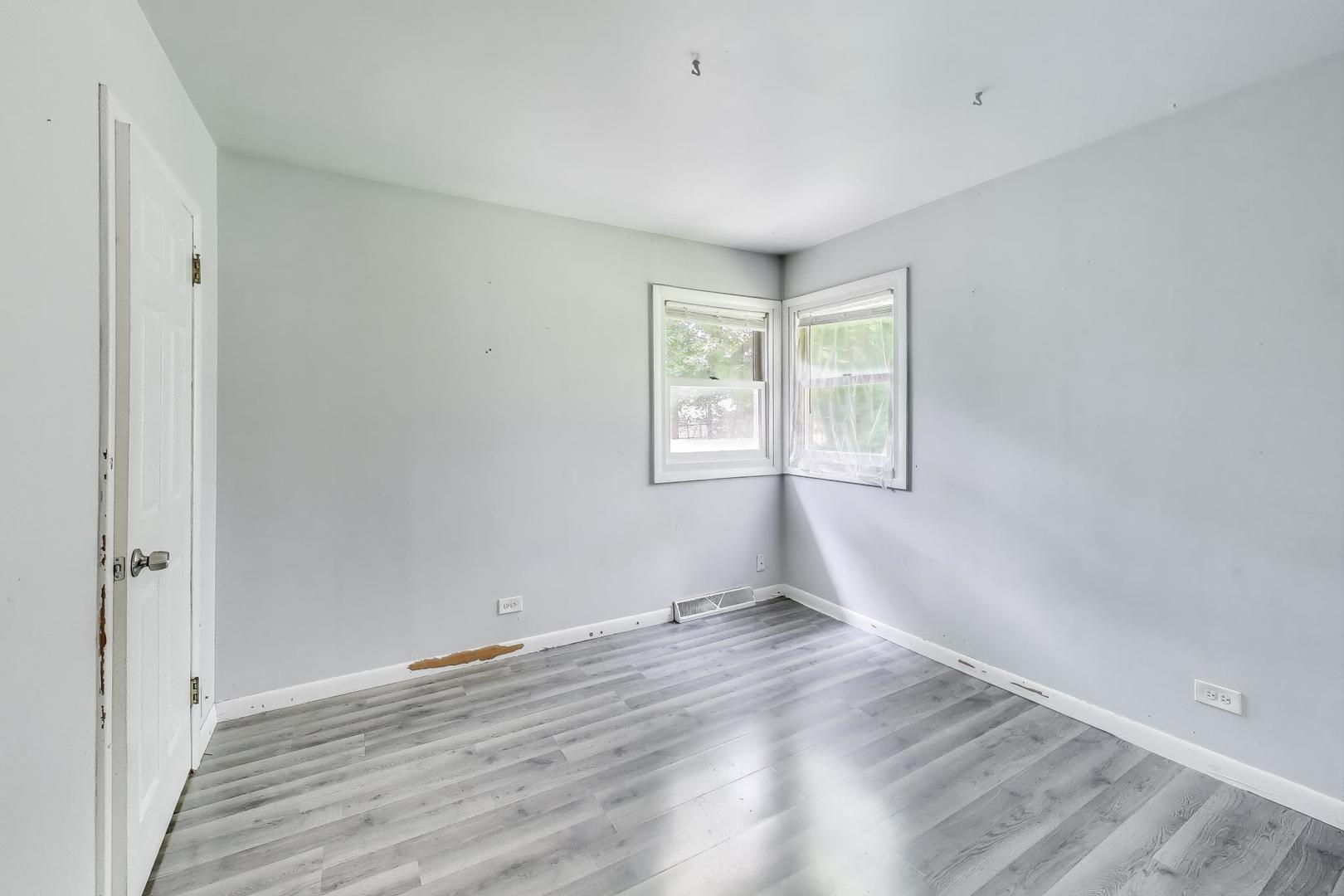 2102 Salem Boulevard, Zion, IL 60099