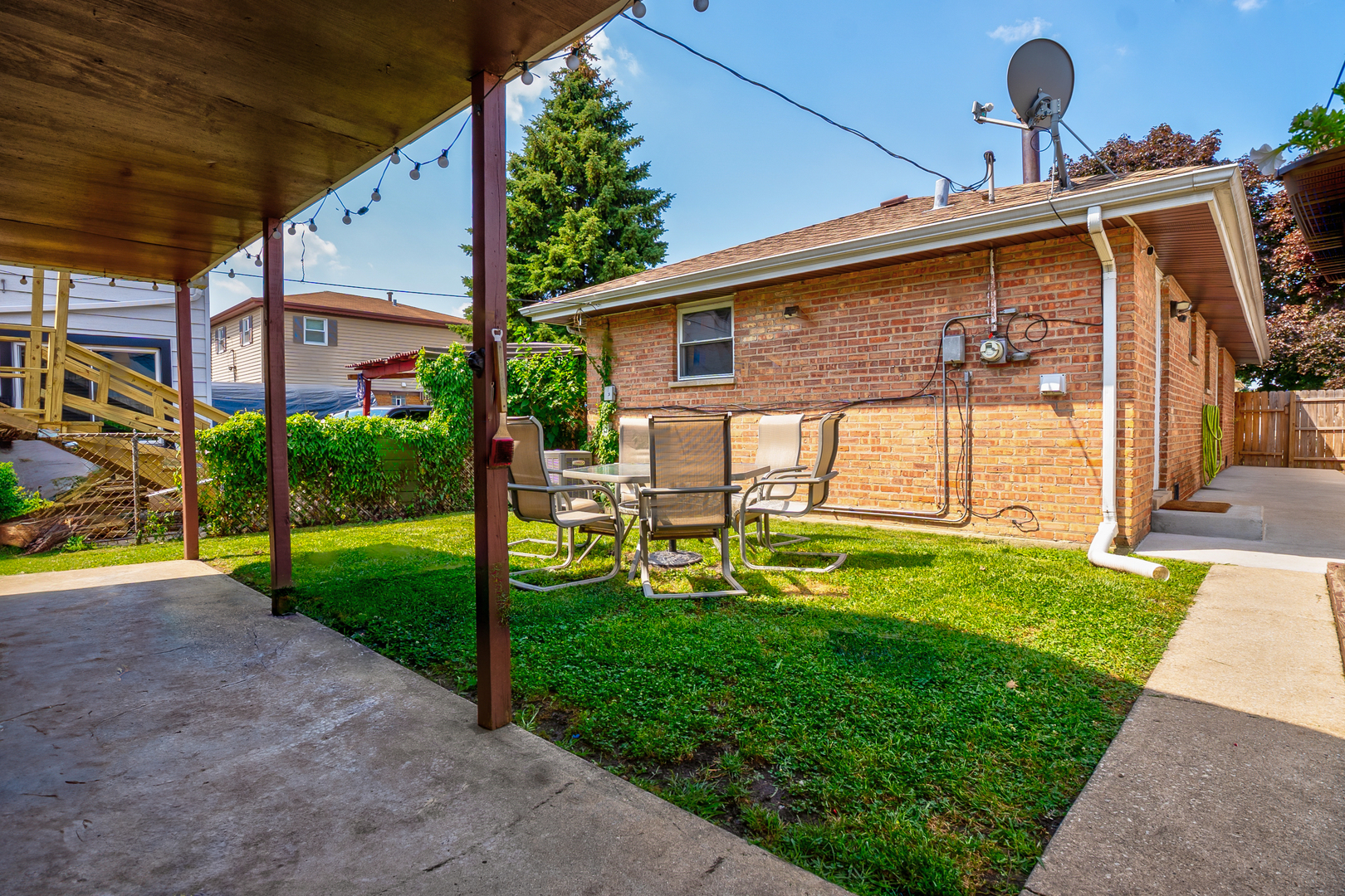 7707 Mobile Avenue, Burbank, IL 60459