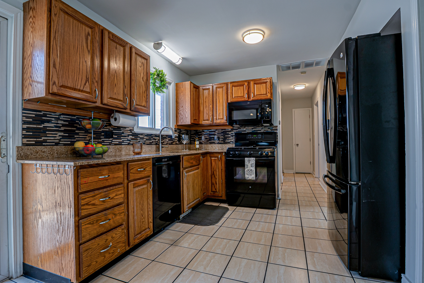 7707 Mobile Avenue, Burbank, IL 60459