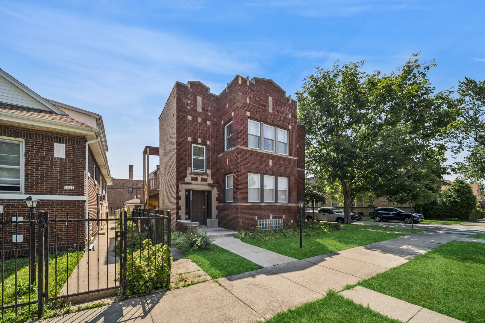 8557 S Justine Street, Chicago, IL 60620