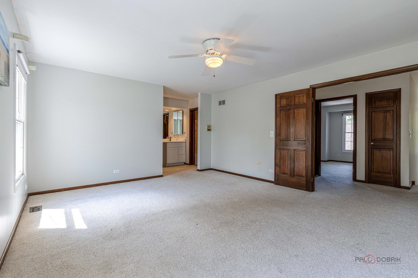 851 Sutton Court, Lincolnshire, IL 60069