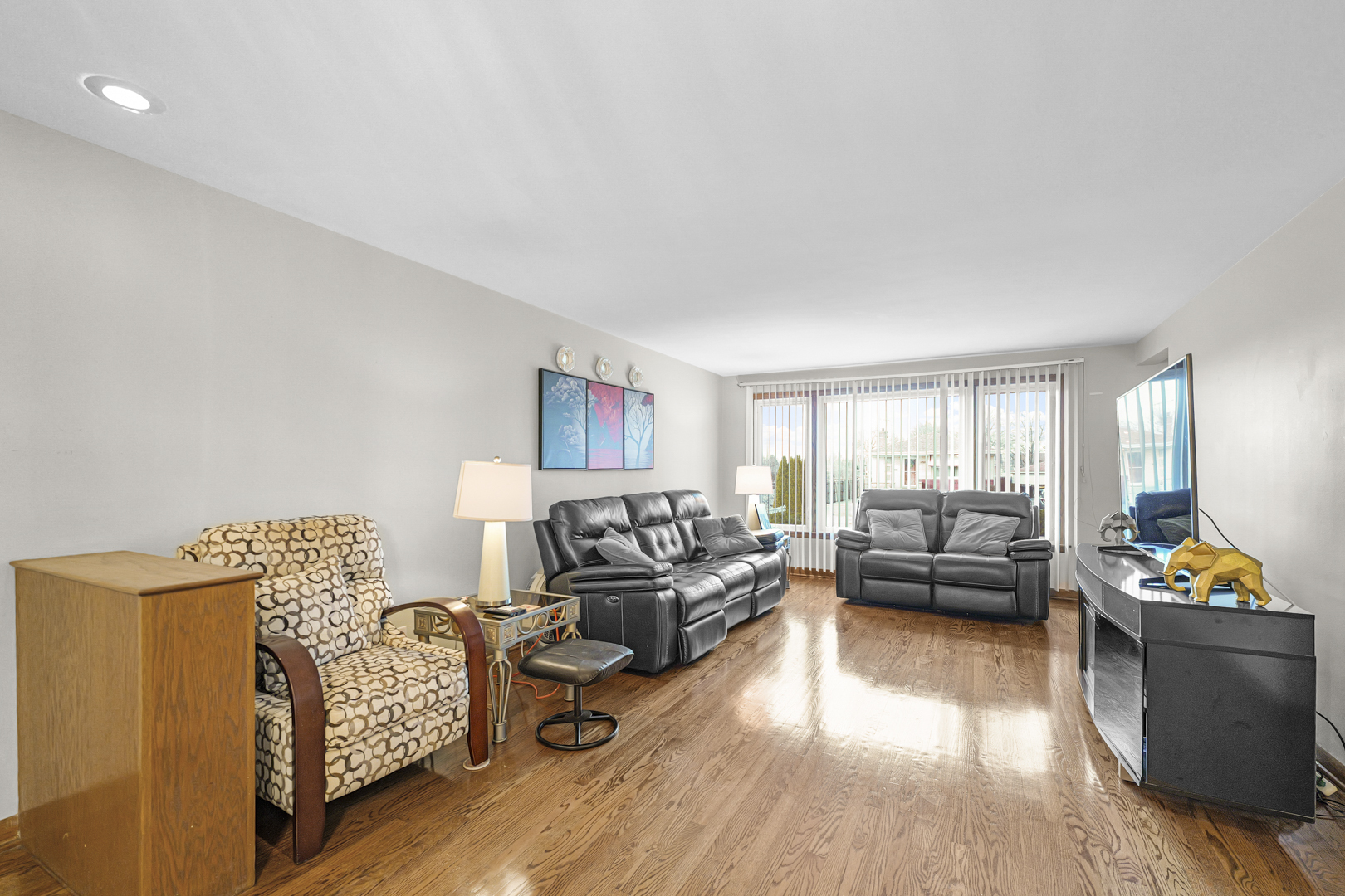 2949 W 100th Street, Evergreen Park, IL 60805