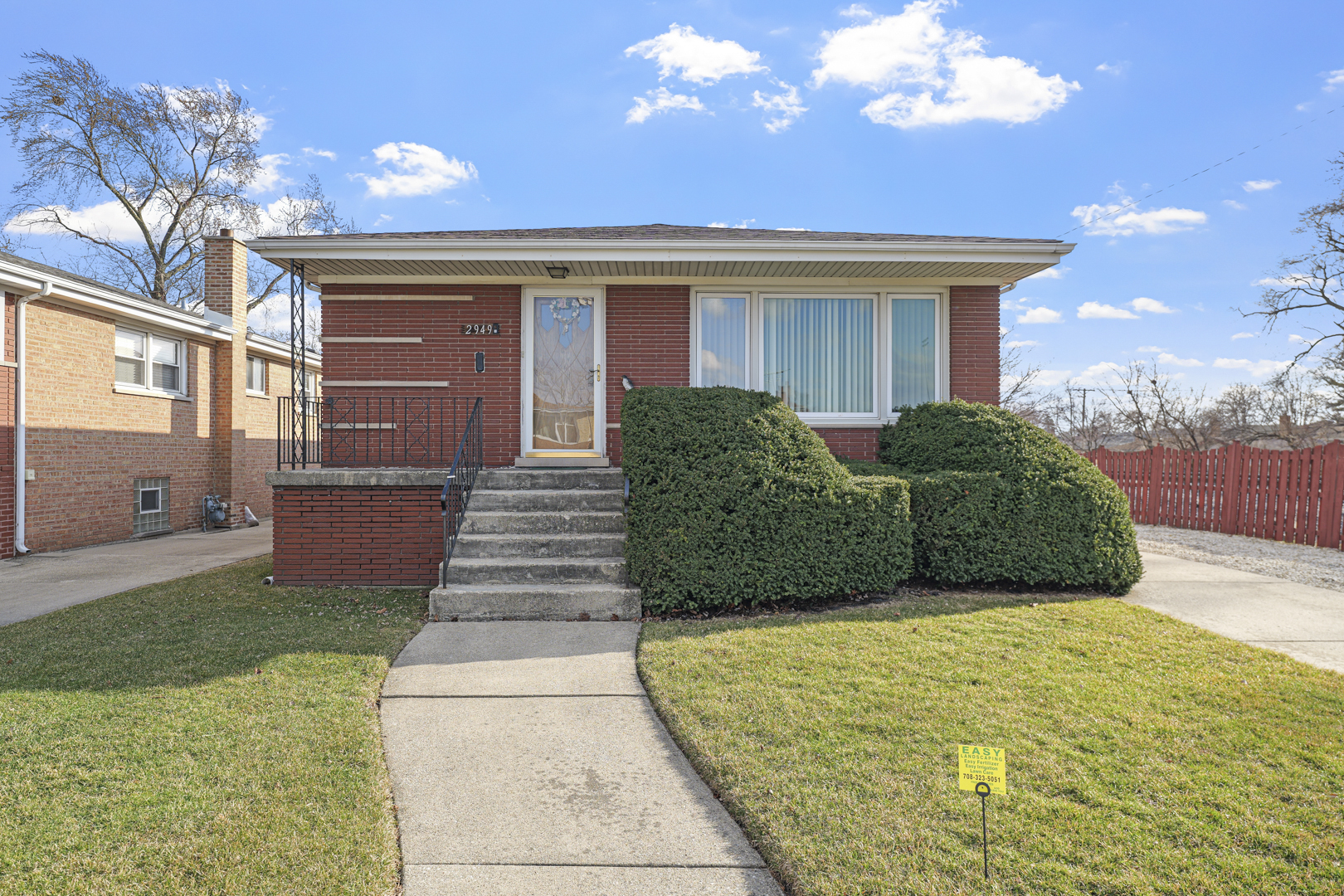 2949 W 100th Street, Evergreen Park, IL 60805