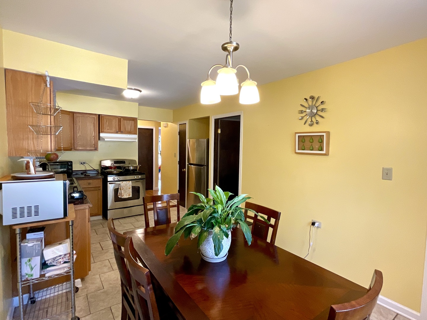 15325 Lincoln Avenue, Harvey, IL 60426