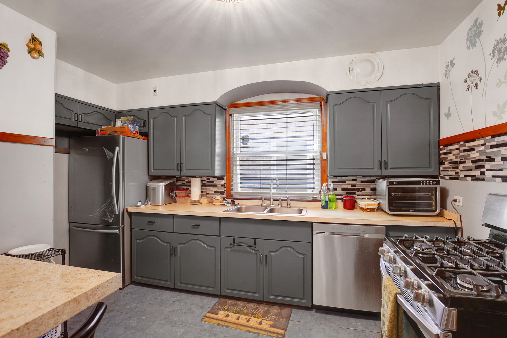 10327 S Calumet Avenue, Chicago, IL 60628