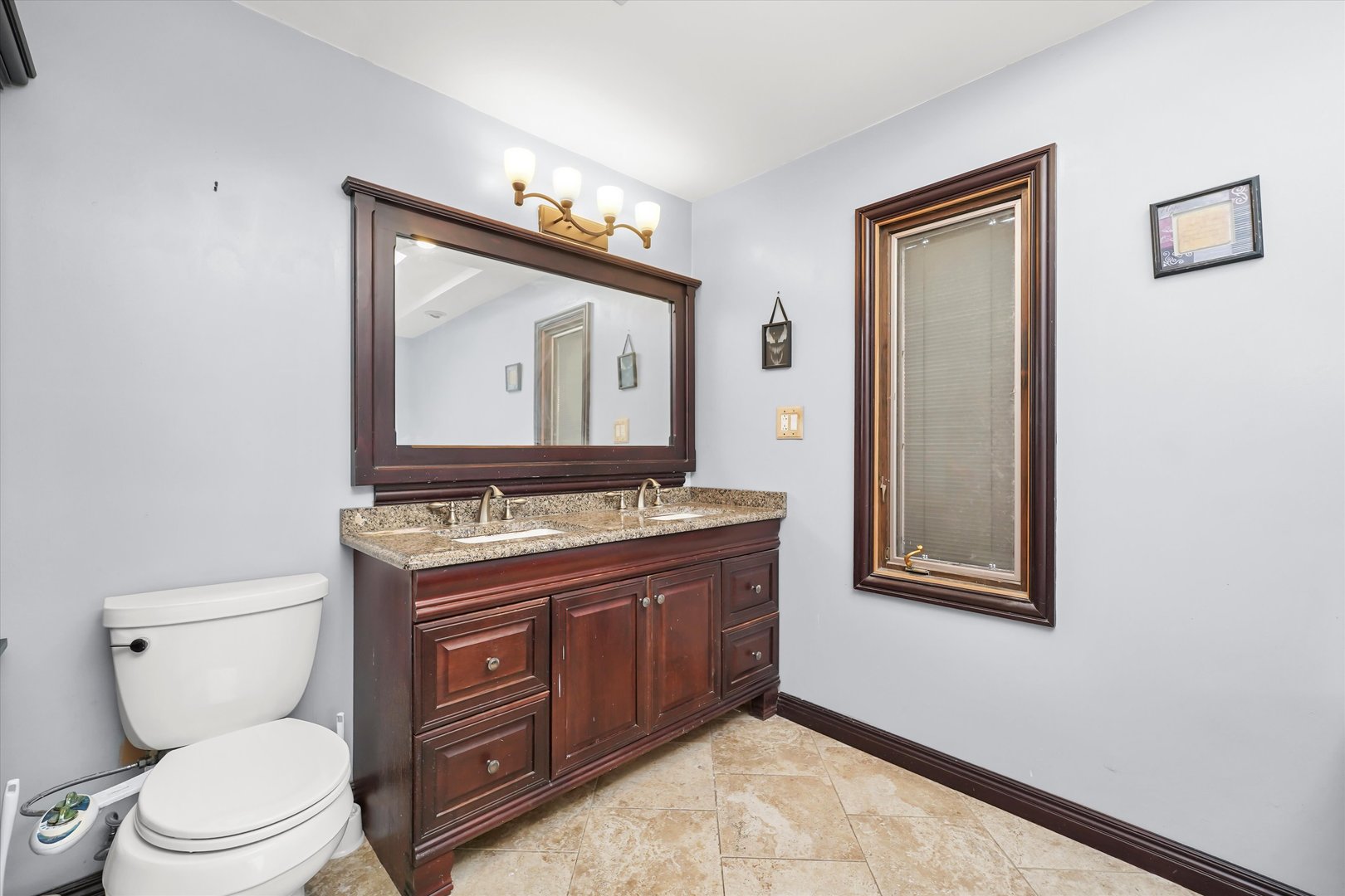 8931 S 83rd Court, Hickory Hills, IL 60457