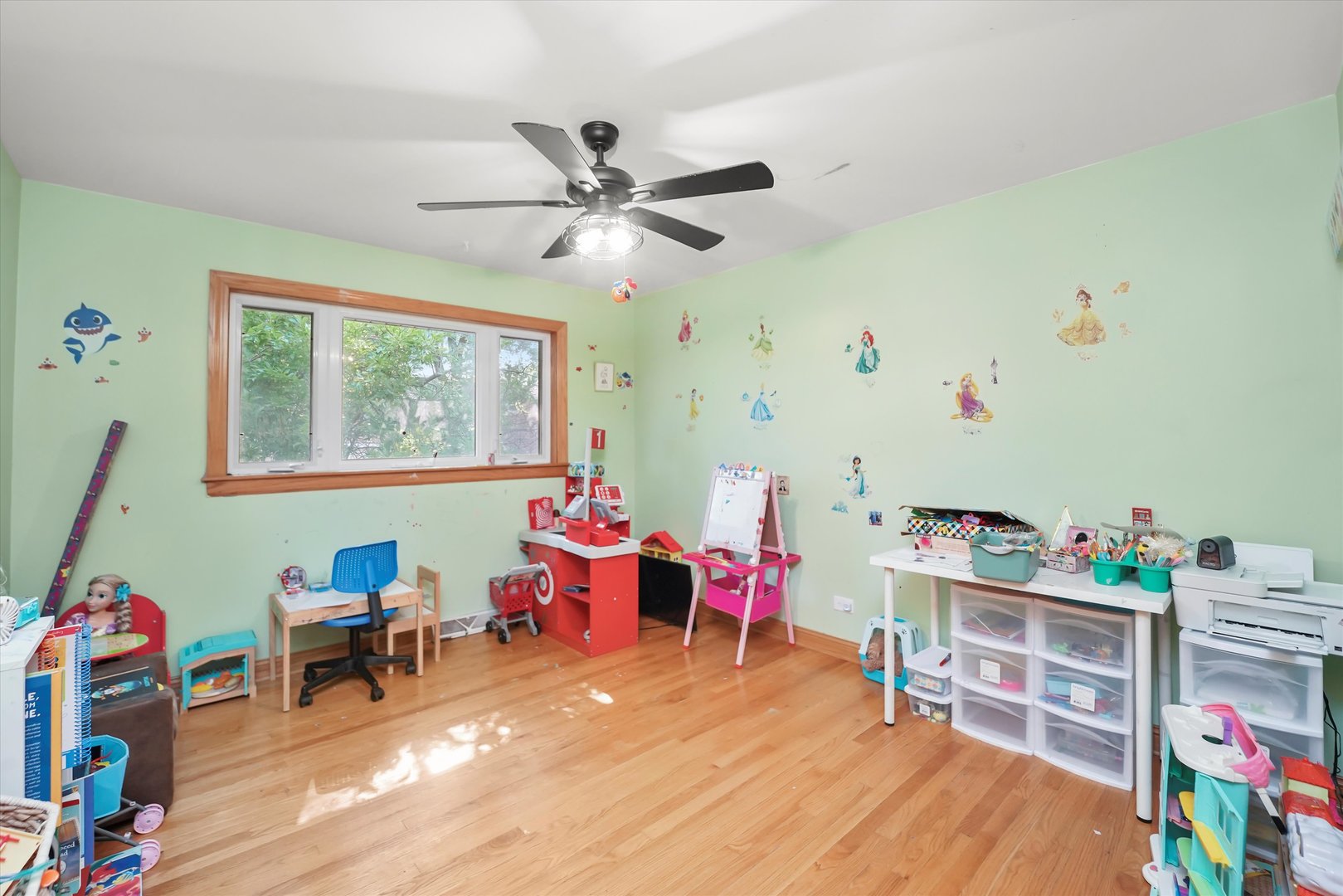 8931 S 83rd Court, Hickory Hills, IL 60457