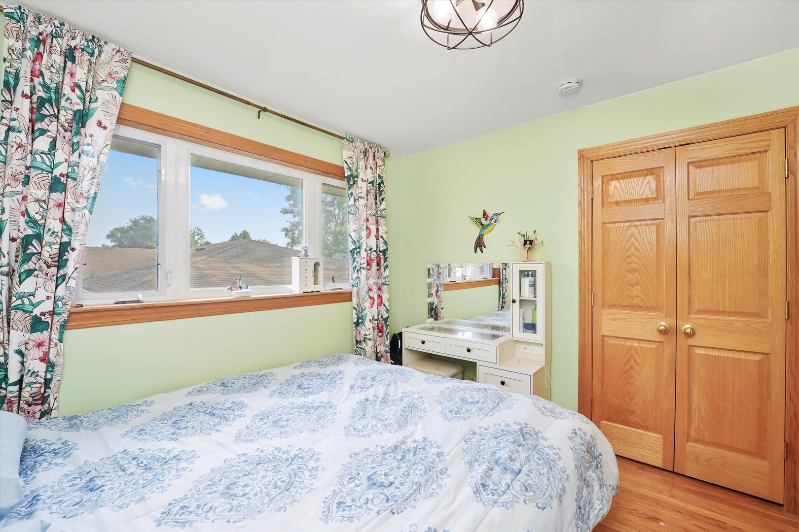 8931 S 83rd Court, Hickory Hills, IL 60457