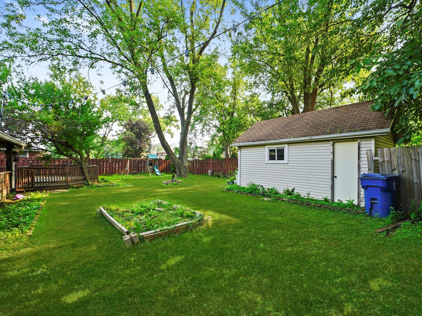 8931 S 83rd Court, Hickory Hills, IL 60457