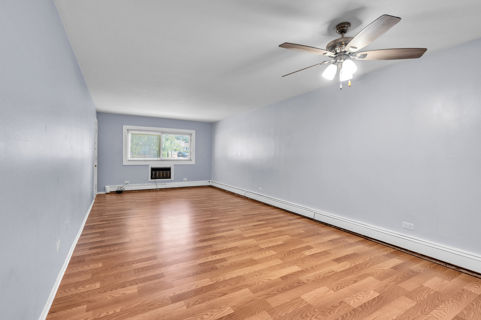120A Collen Drive #105, Lombard, IL 60148