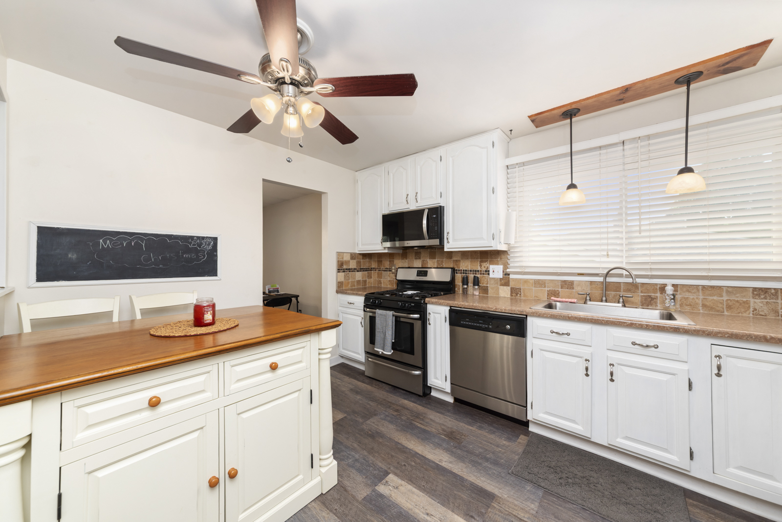 745 Merrimac Street, Cary, IL 60013