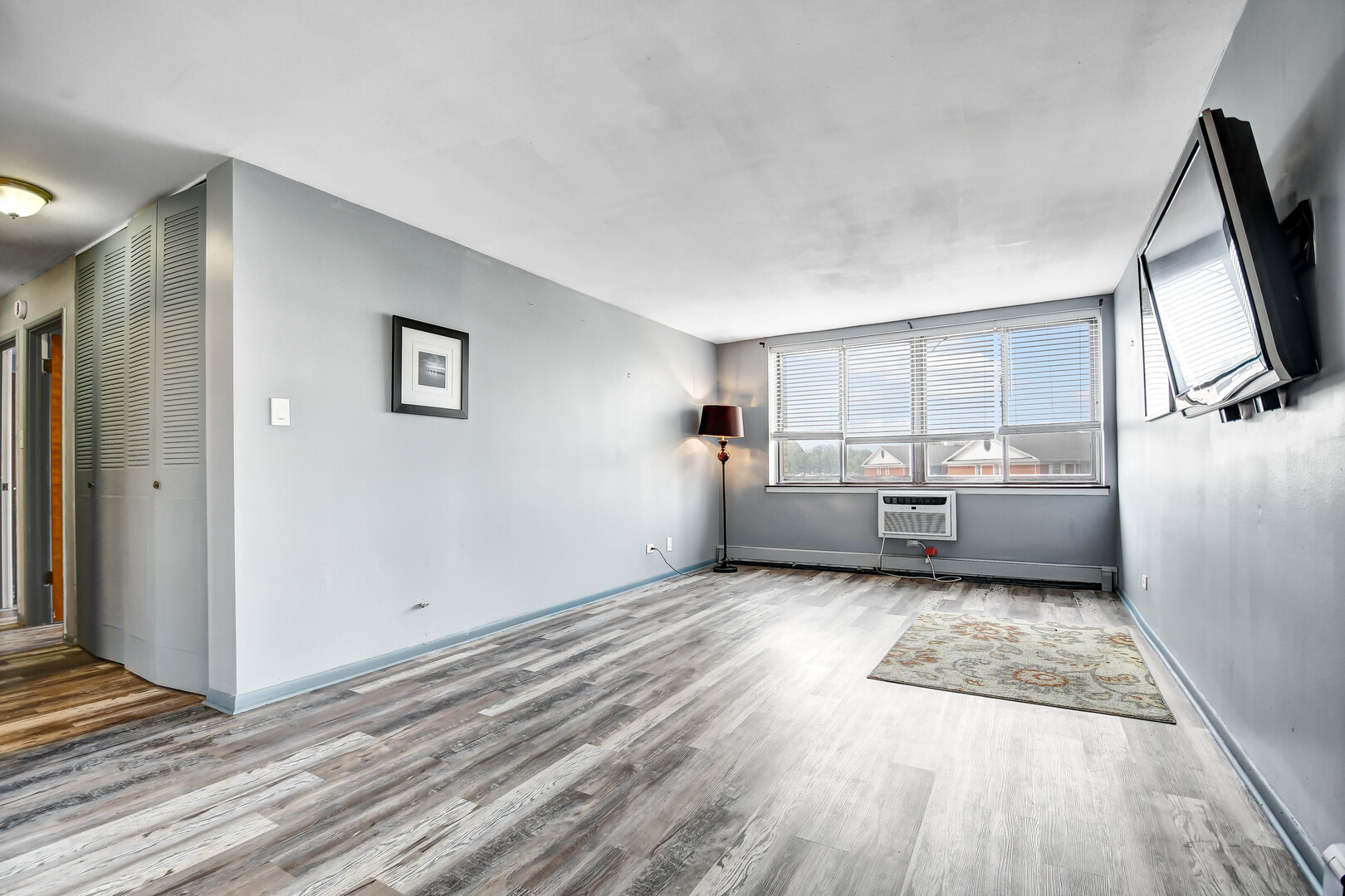 9740 S Pulaski Road #306, Oak Lawn, IL 60453