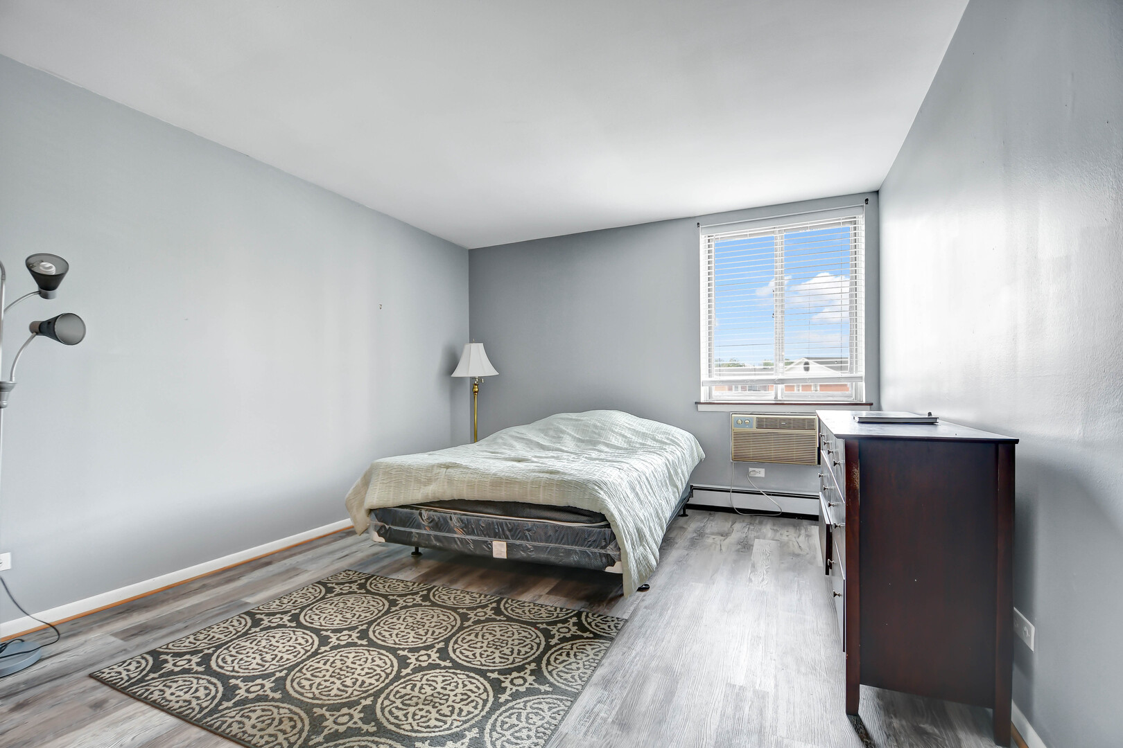 9740 S Pulaski Road #306, Oak Lawn, IL 60453