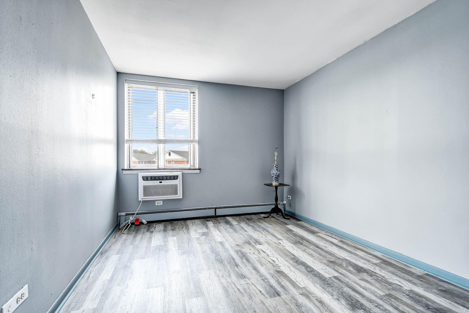 9740 S Pulaski Road #306, Oak Lawn, IL 60453