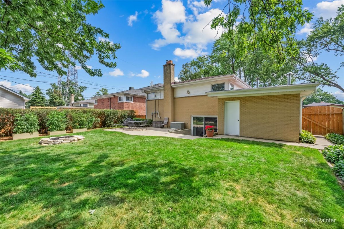 9310 Mansfield Avenue, Morton Grove, IL 60053
