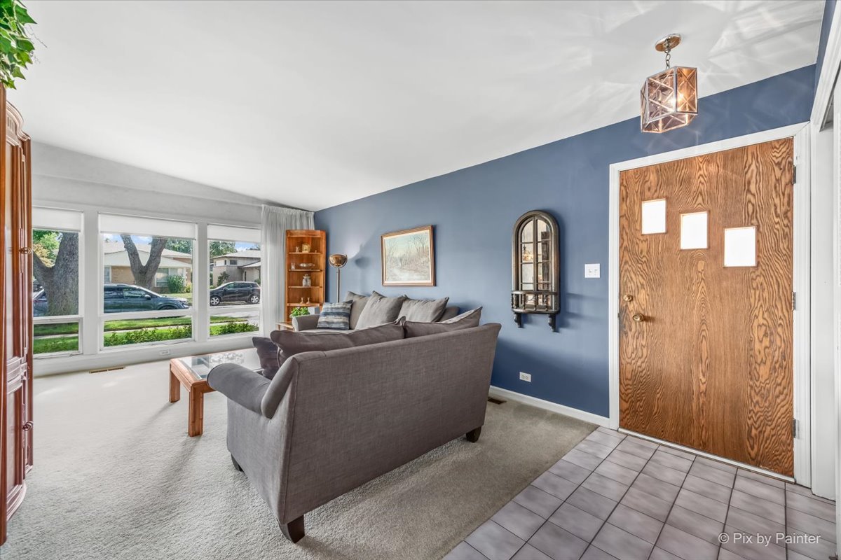 9310 Mansfield Avenue, Morton Grove, IL 60053