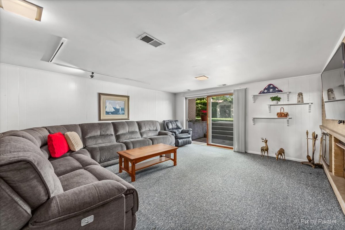 9310 Mansfield Avenue, Morton Grove, IL 60053