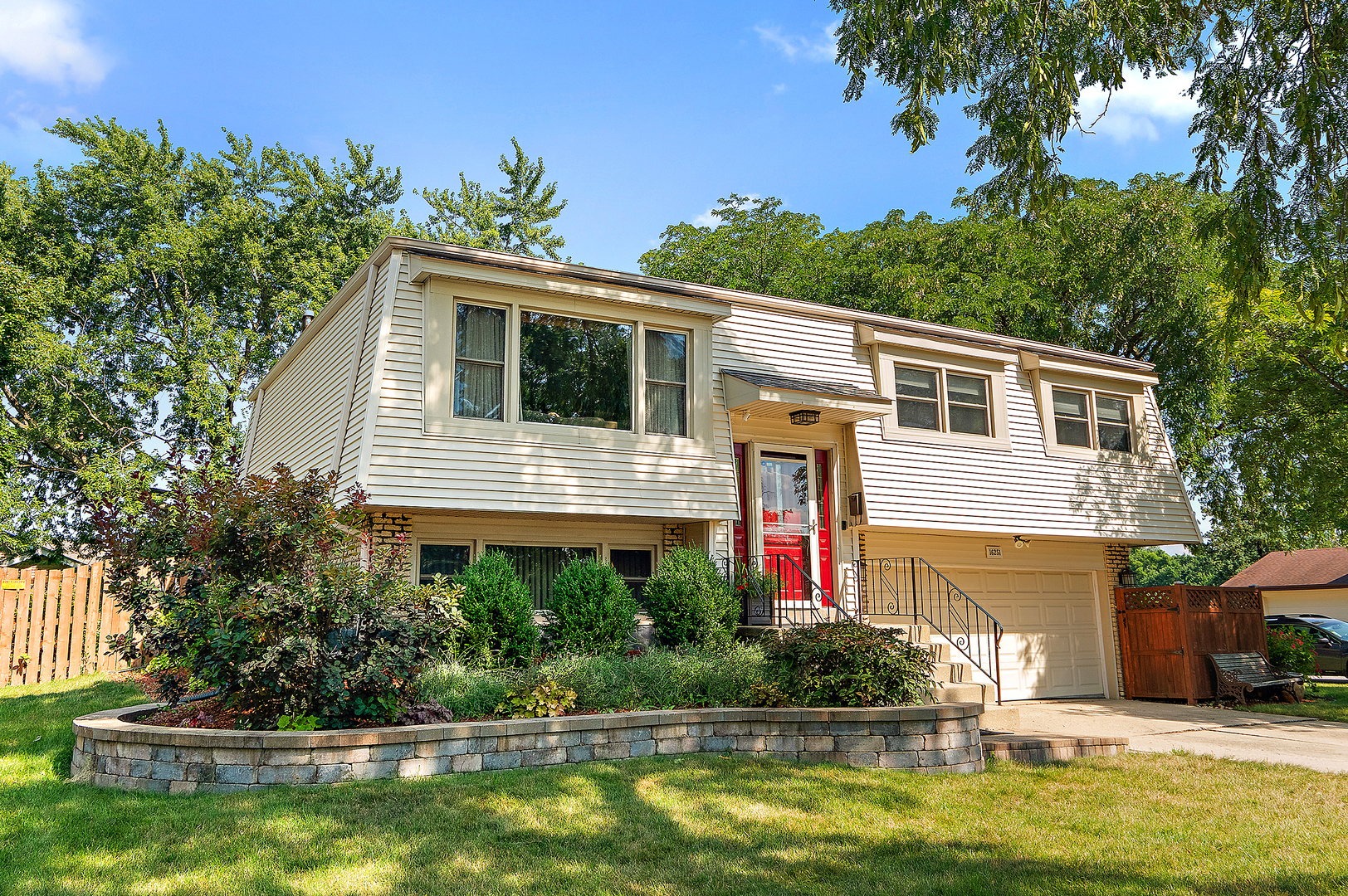 16251 Olcott Avenue, Tinley Park, IL 60477