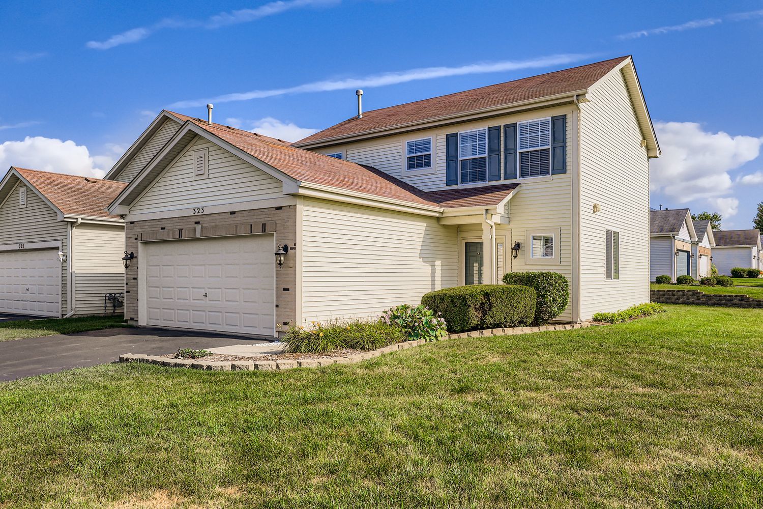 323 W Norwell Lane, Round Lake, IL 60073