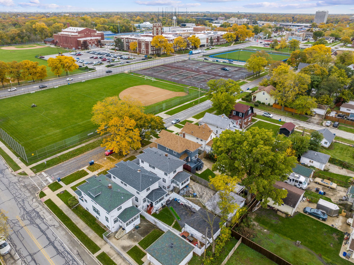 606 S 2nd Avenue, Maywood, IL 60153