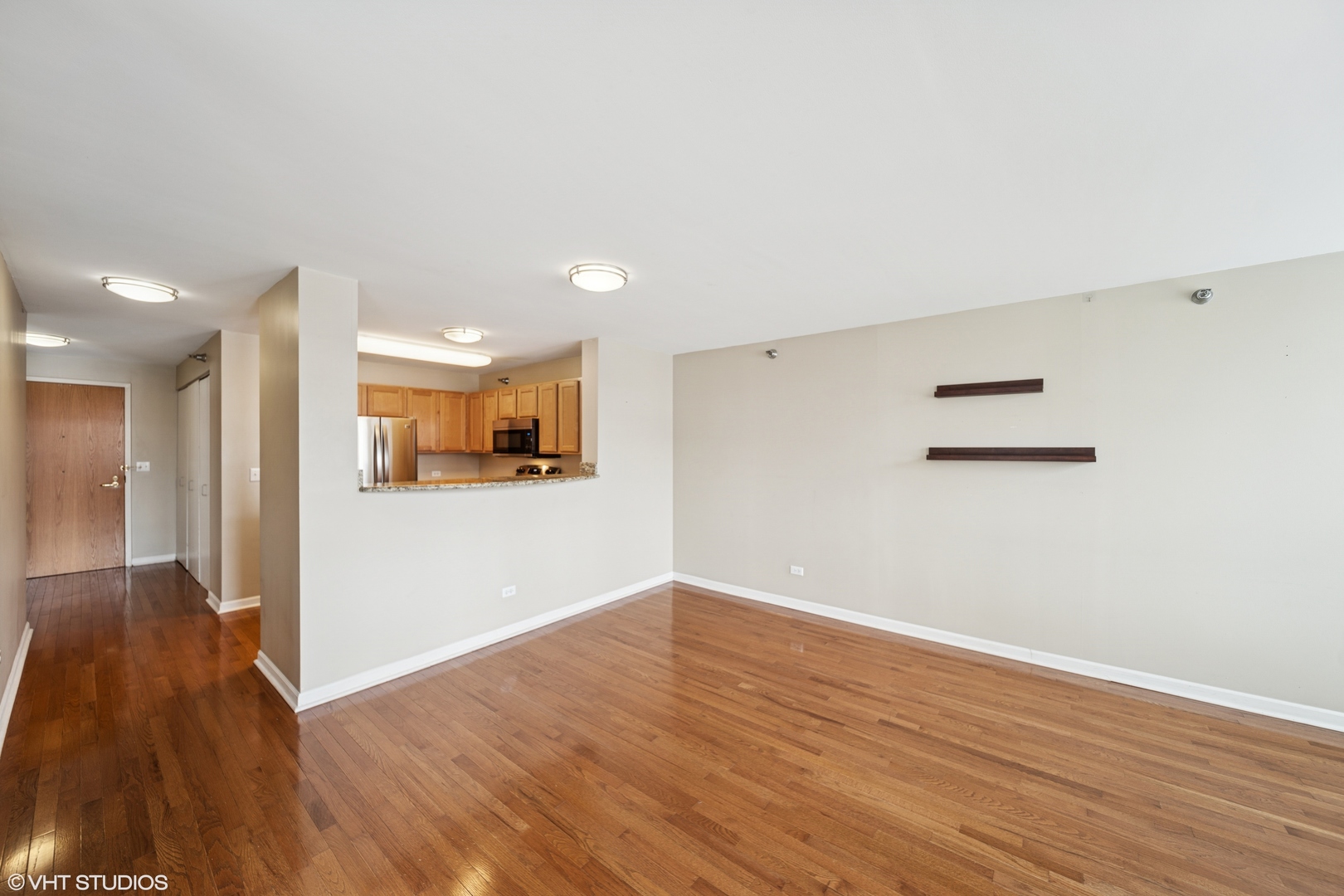 345 N La Salle Drive #702, Chicago, IL 60654