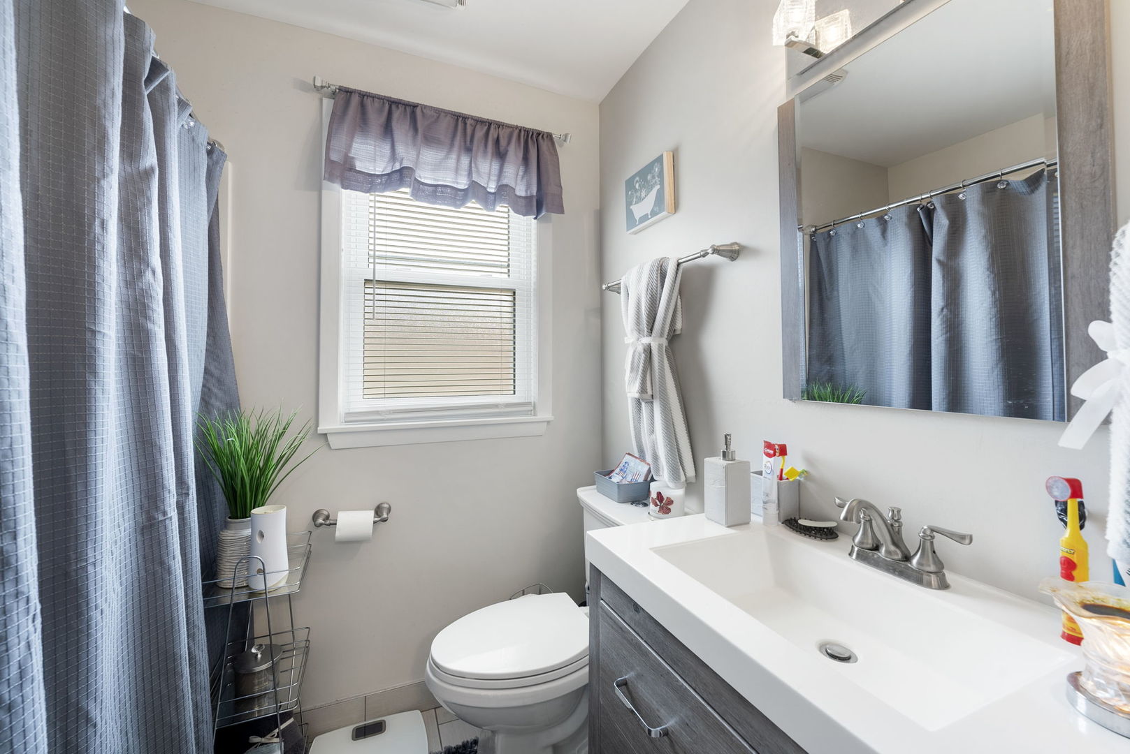 1710 N 23rd Avenue, Melrose Park, IL 60160