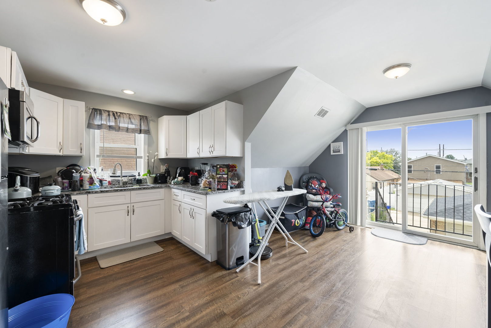 1710 N 23rd Avenue, Melrose Park, IL 60160