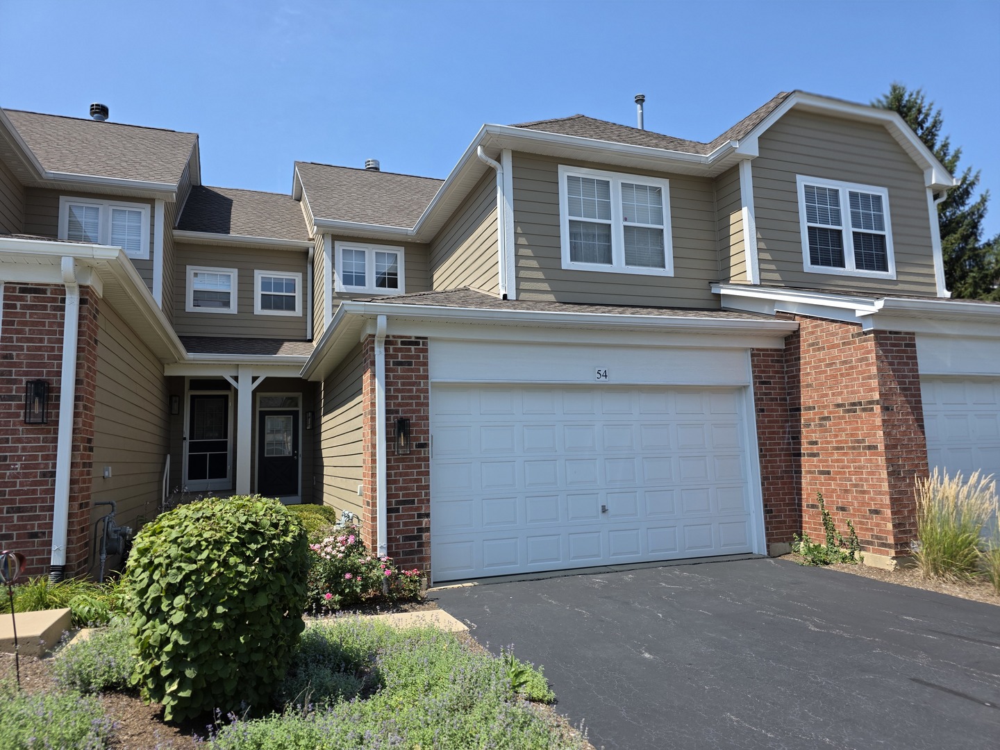 54 Woodview Drive #54, Glen Ellyn, IL 60137