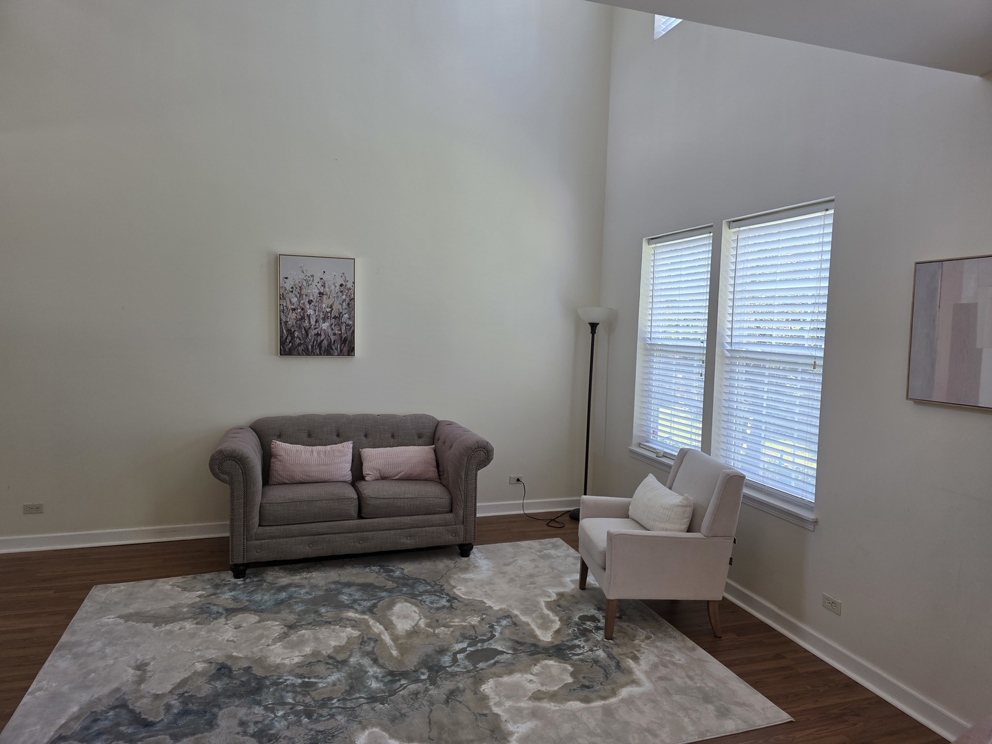 54 Woodview Drive #54, Glen Ellyn, IL 60137