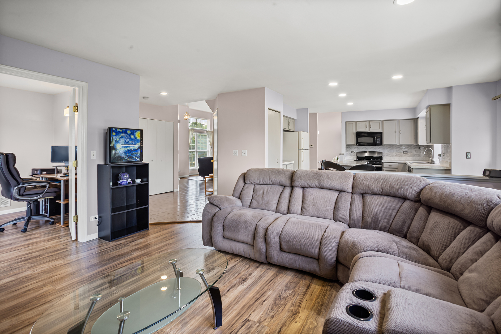 1910 Prairie Path Lane, Carpentersville, IL 60110