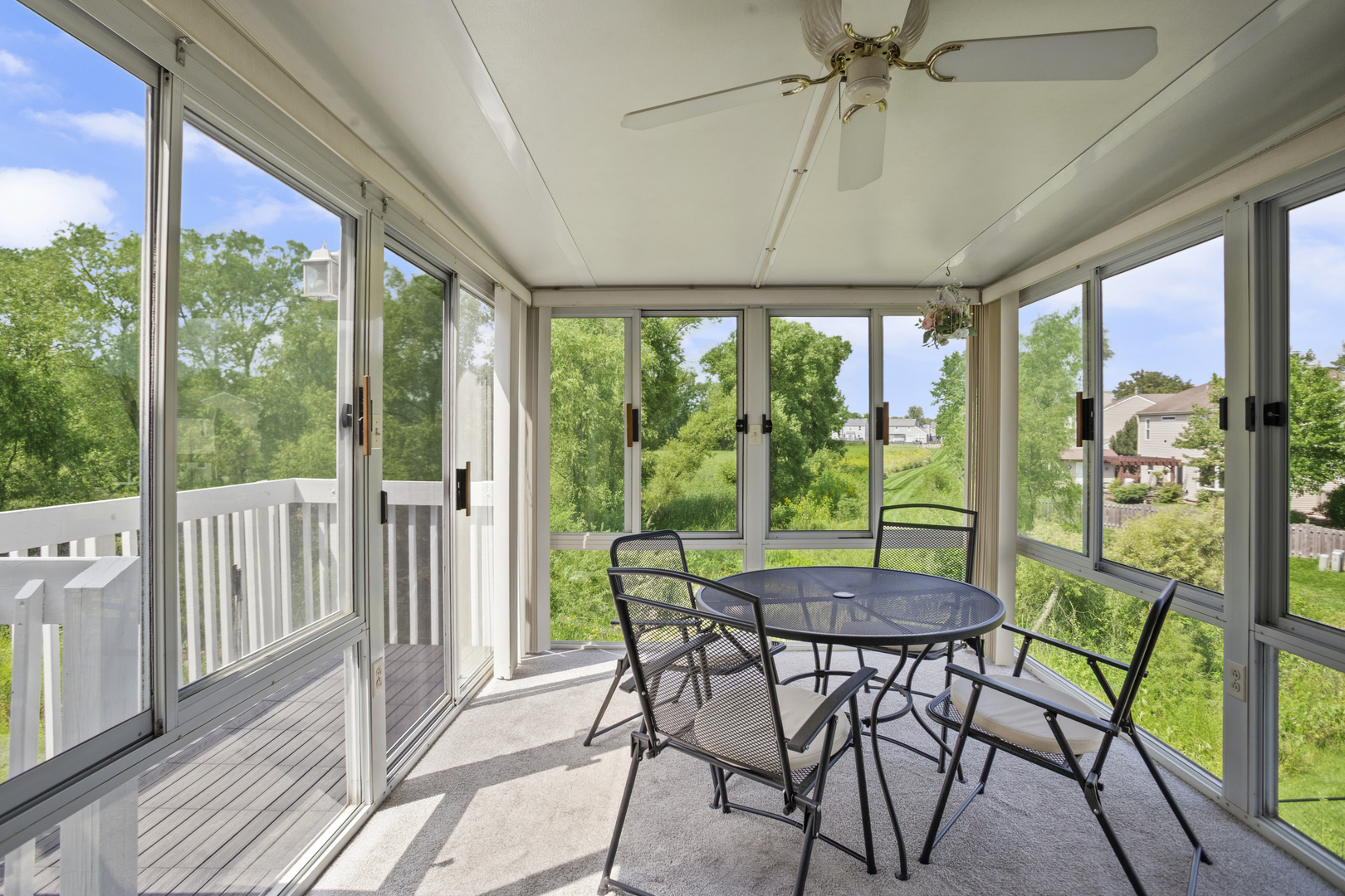 1910 Prairie Path Lane, Carpentersville, IL 60110