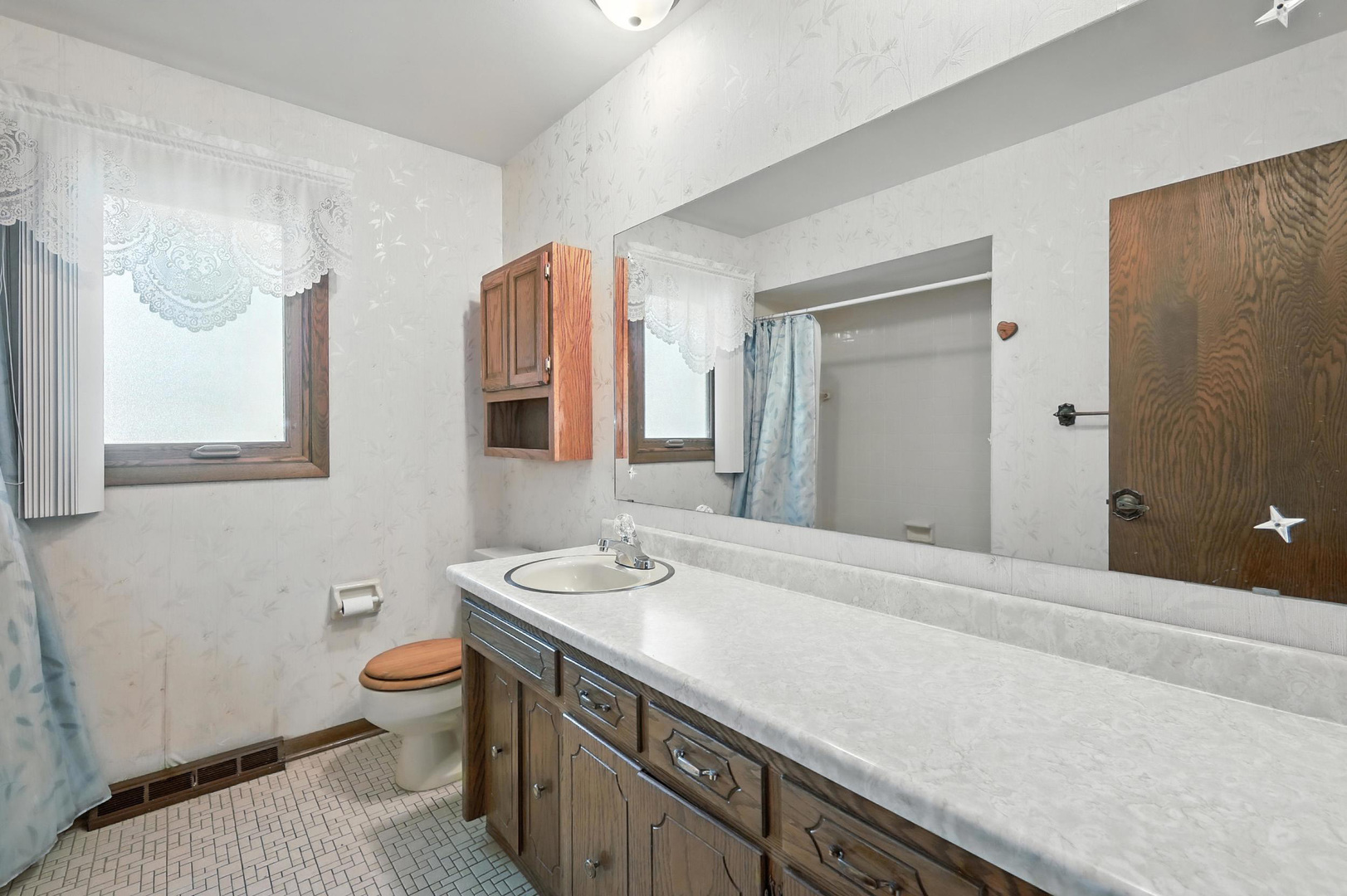 7960 W Ponderosa Court, Orland Park, IL 60462