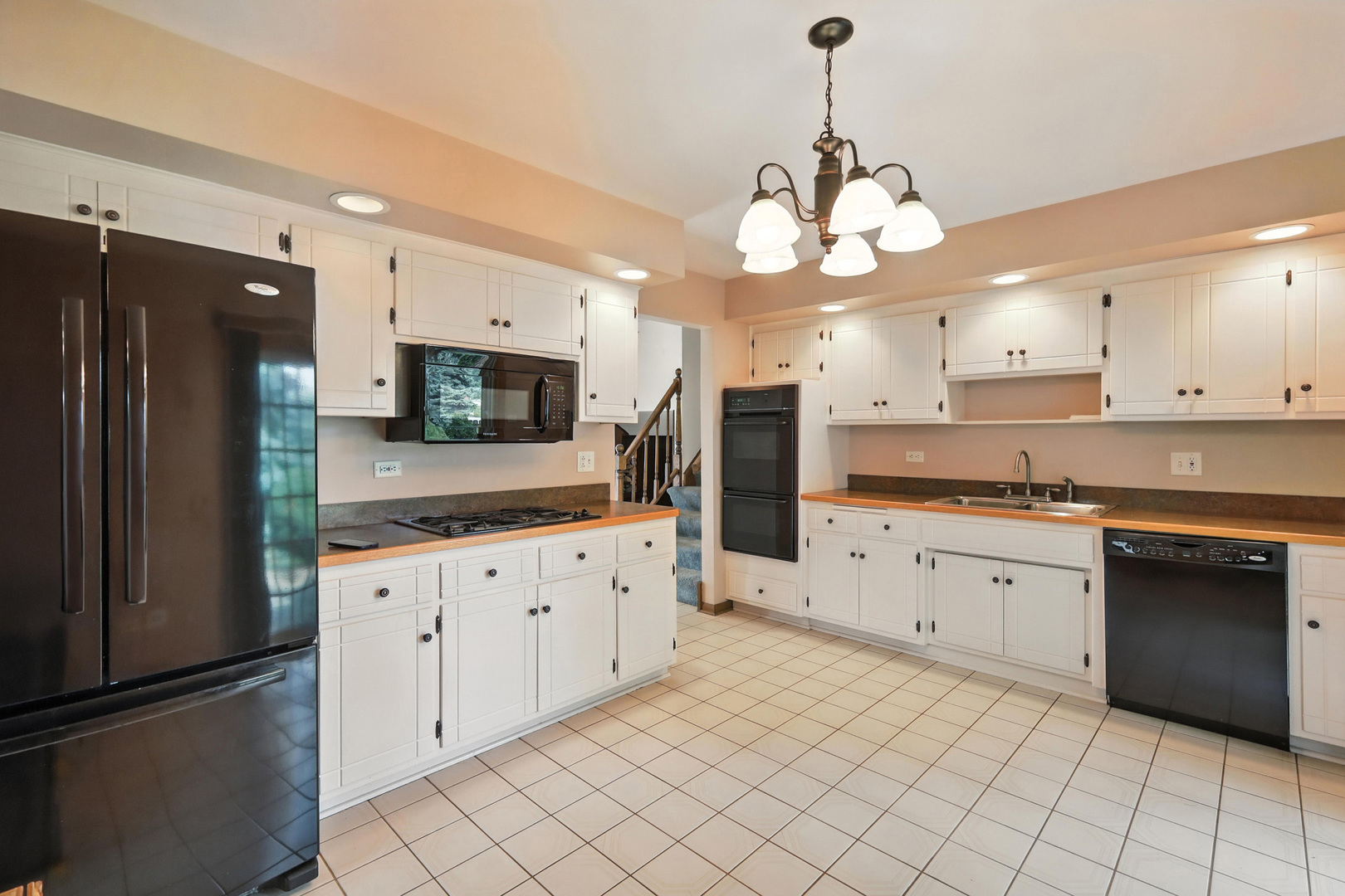 7960 W Ponderosa Court, Orland Park, IL 60462