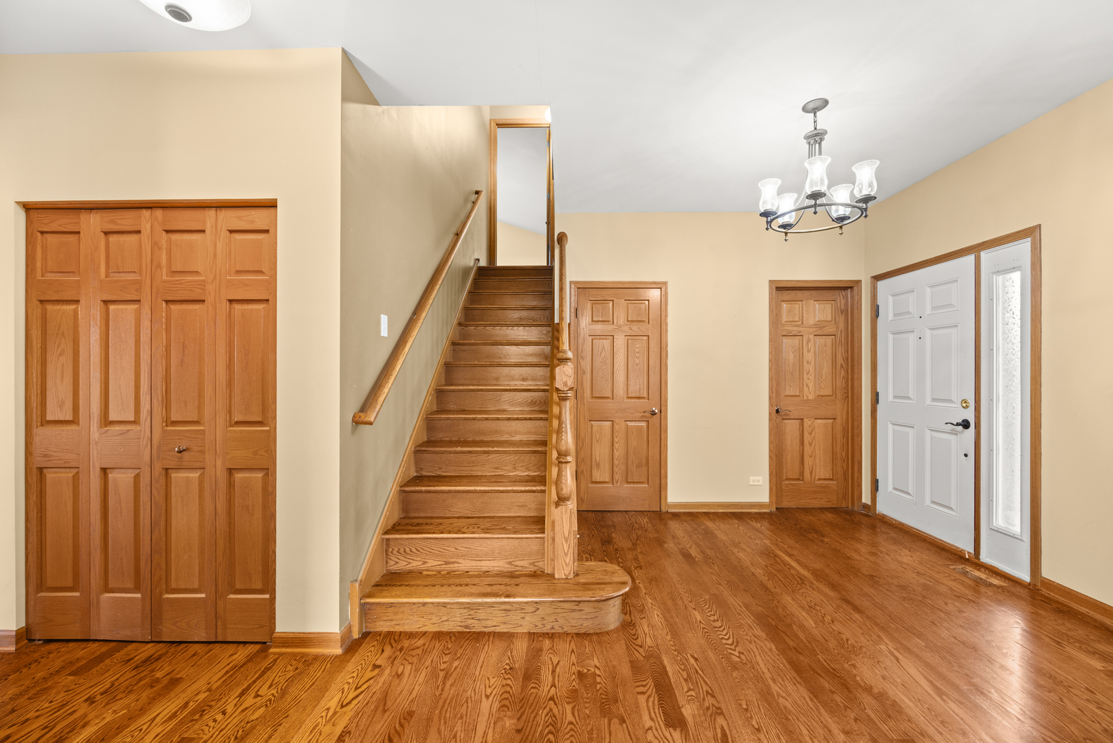 11253 Victoria Lane, Huntley, IL 60142