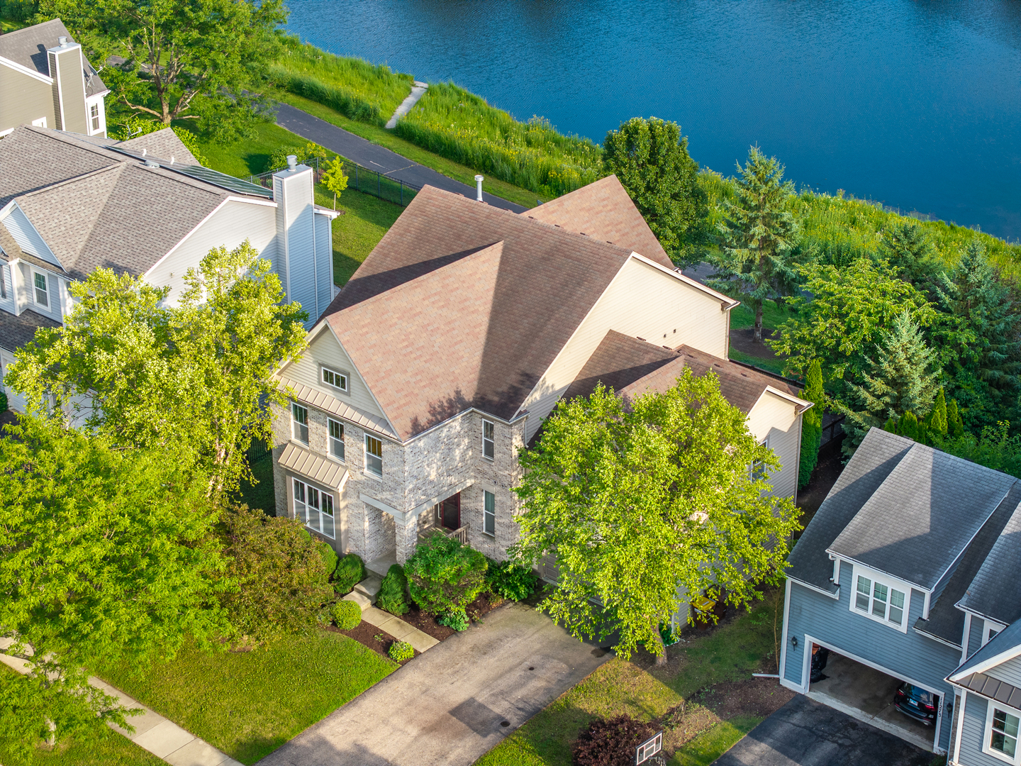 11253 Victoria Lane, Huntley, IL 60142